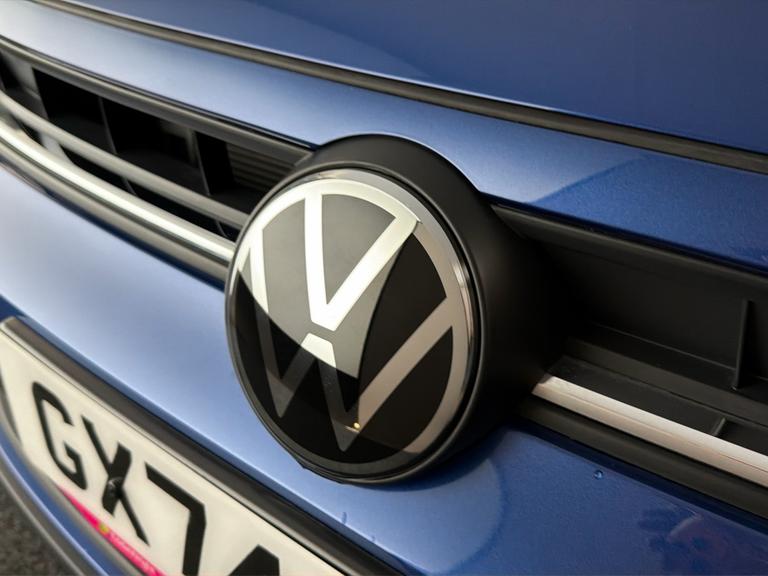 VOLKSWAGEN POLO Photo bsapi-26c9db159b9a5e33d7eb516d7c642af1895f3b57.jpg