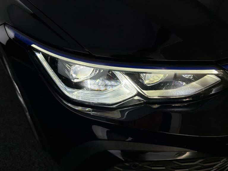 Volkswagen GOLF Photo bsapi-26f75004699ca4bbaaef4a5dc458f73acc79e57b.jpg