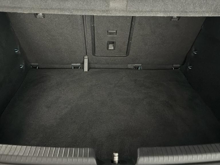 Volkswagen Id.3 Photo bsapi-270d9532395391135d7e7d90ea621987c1a5e1dd.jpg