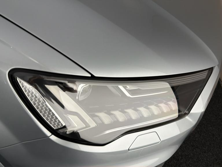 Audi Q7 Photo bsapi-2780bb64abb1f05ef470381c8a2efc45cb166ff2.jpg