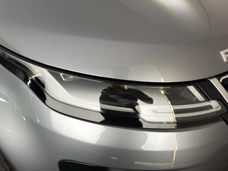 LAND ROVER Range Rover Evoque Photo bsapi-27d4012c5dde6fefd51361cba9677287c5853a47.jpg