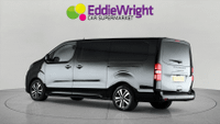 PEUGEOT TRAVELLER Photo 4