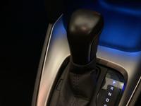 TOYOTA YARIS CROSS Photo 6