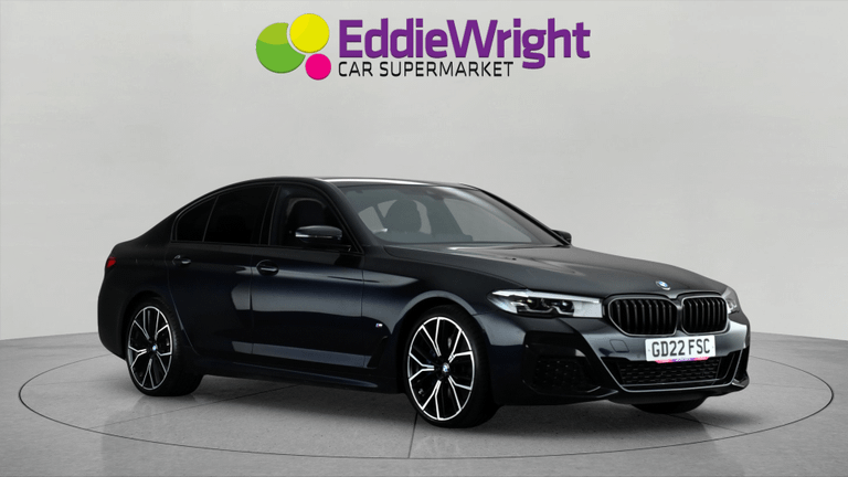 BMW 5 Series Photo bsapi-28d3fe21212f86f0492d5a5630d33752a96fd9fd.jpg