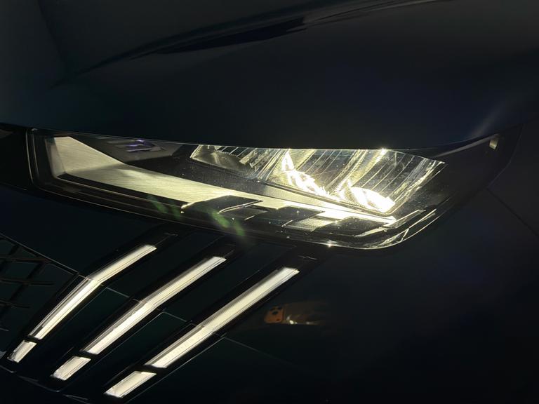 Peugeot 3008 Photo bsapi-29025250c9bc8d529617e4d49829284e579e2fb9.jpg