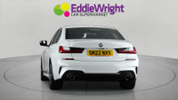 BMW 3 Series Photo 5
