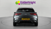 Mercedes-Benz CLA Photo 2