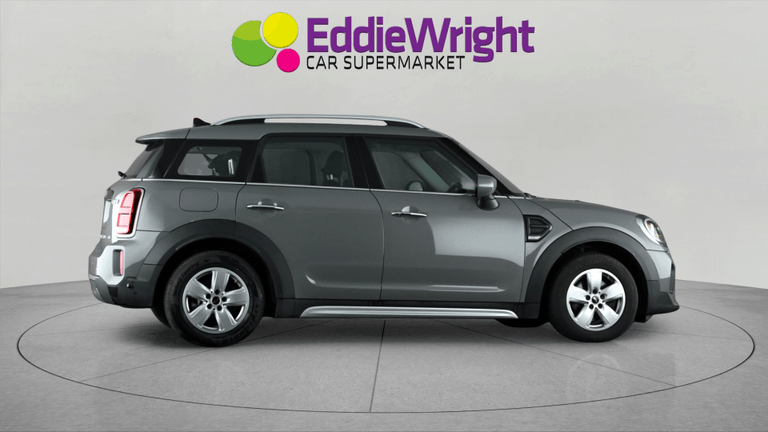 MINI COUNTRYMAN Photo bsapi-2a130173227d2bd34b8935b860a2f56b9ebf6045.jpg