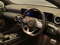 MERCEDES-BENZ A Class Photo 3