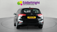 FORD Focus Photo 5
