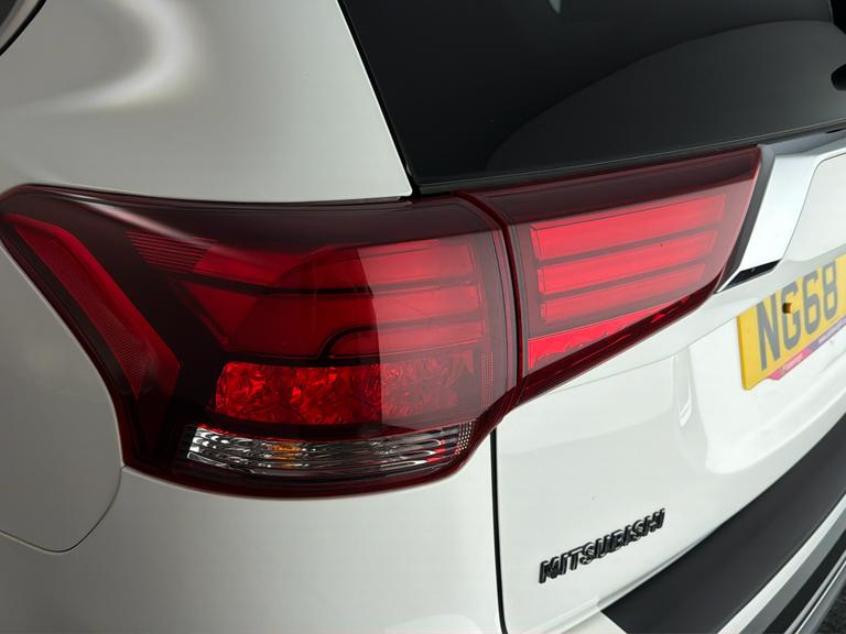 MITSUBISHI Outlander Photo bsapi-2a649b12694522e80a6e165a8765c15d799005bd.jpg