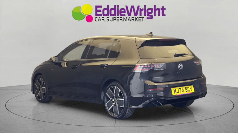 VOLKSWAGEN GOLF Photo bsapi-2a6fff04ebf93c4221e081864e589f62cc6d449f.jpg