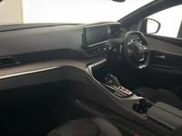 PEUGEOT 5008 Photo 22