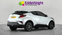 TOYOTA C-Hr Photo 6