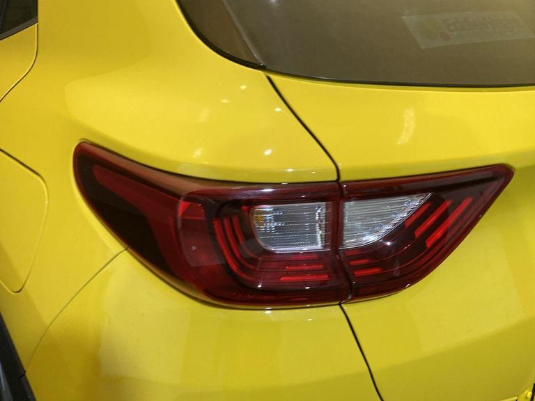 Kia STONIC Photo bsapi-2ab349235e495d55b0f2a08fb2c69298f721bca9.jpg