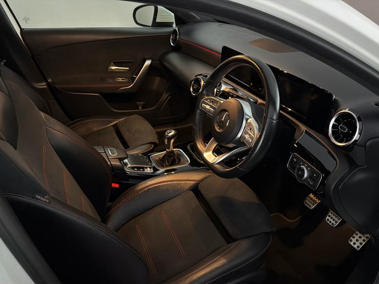 MERCEDES-BENZ A CLASS Photo bsapi-2b230ba6d670edfd68a4f8d960eb1881675a2bf8.jpg