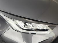 TOYOTA Yaris Photo 15