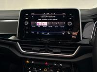 Volkswagen T-Roc Photo 27
