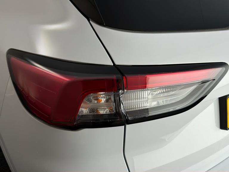FORD KUGA Photo bsapi-2bc133dcd44883f4e00bbcbbd8e239c7d56e4050.jpg