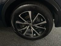 TOYOTA C-HR Photo 27