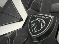 PEUGEOT 208 Photo 30