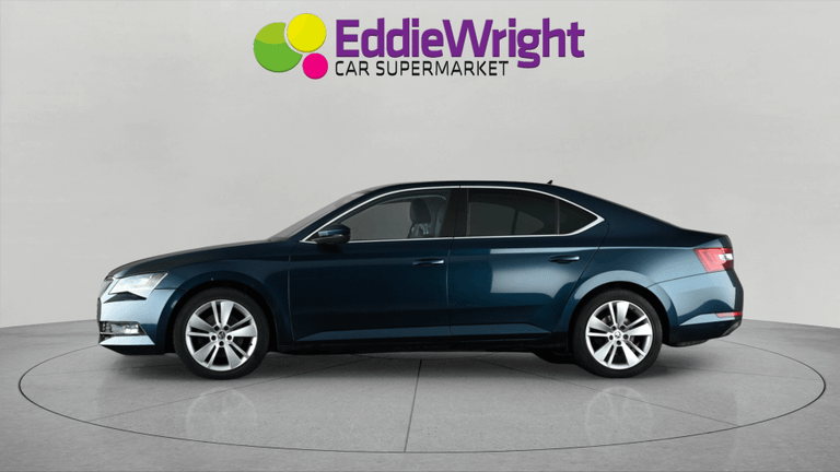 Skoda Superb Photo bsapi-2d59427b1c7c60236e65b44ed02f38c87d7f29c1.jpg