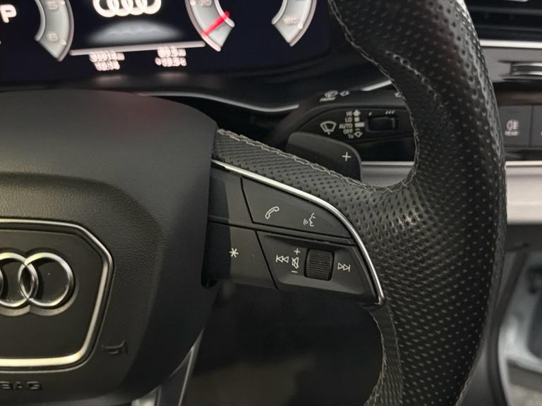 Audi Q7 Photo bsapi-2e436faab80907bc596ac73db91ad5162f636920.jpg