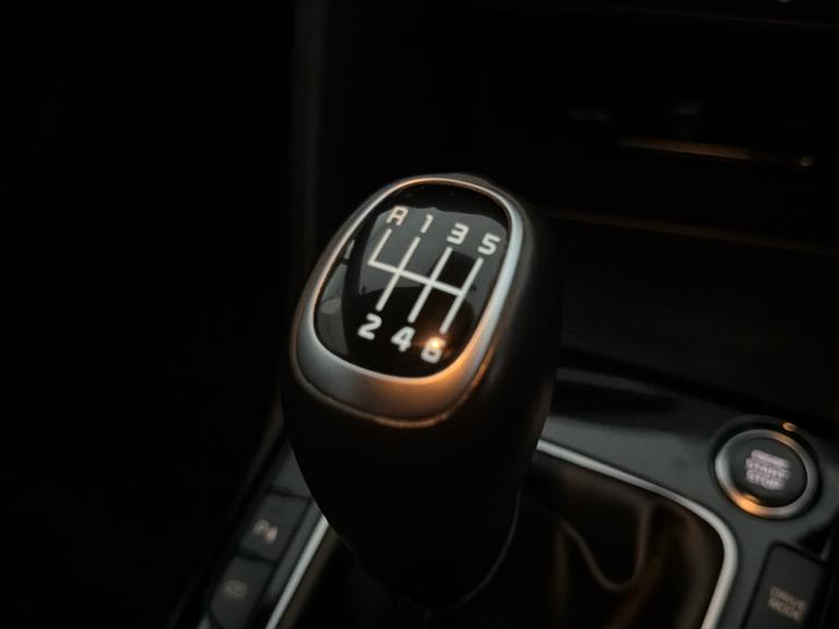 Kia SPORTAGE Photo bsapi-2e7315e51c237c3600145d4b91a8184c20e18512.jpg