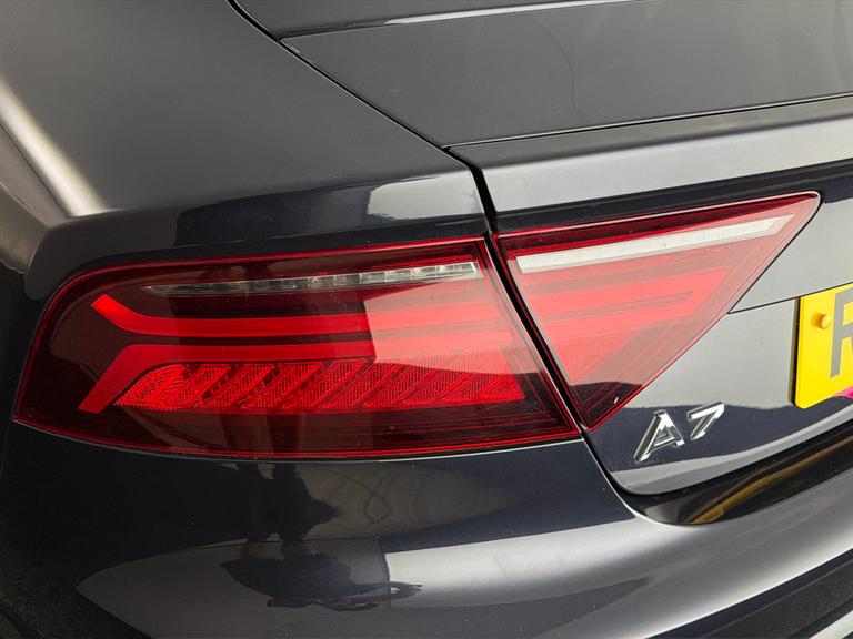 AUDI A7 Photo bsapi-2e9ecb2596300b544f44a193d975488947861fab.jpg