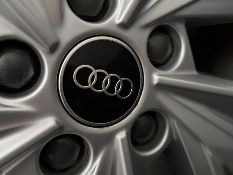 Audi A3 Photo bsapi-328cdb407564fc7384637016763c17edbe258c4a.jpg