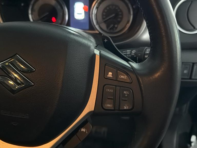 SUZUKI Vitara Photo bsapi-330ad6bae20354c30dd9379c5523e109a61c7abc.jpg