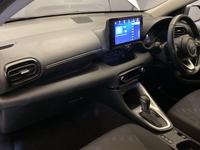 TOYOTA YARIS Photo 23