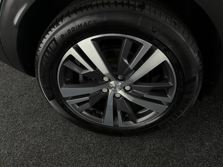 PEUGEOT 3008 Photo bsapi-3350703e7592cb0ee1bebcb16f0a7dcd82ffc8a9.jpg