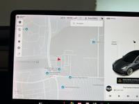 TESLA Model 3 Photo 15