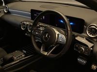 Mercedes-Benz A CLASS Photo 3