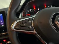 RENAULT Captur Photo 11