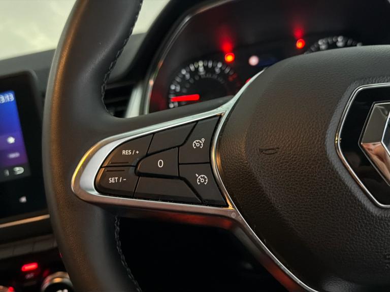 RENAULT Captur Photo bsapi-34229bae31d7d86c7d21fb4a7f3cb22a2f5ddf23.jpg