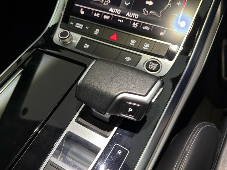 Audi Q7 Photo bsapi-347b17f825181d4ea772a74b0b7cd15ed09973cc.jpg