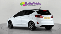 Ford FIESTA Photo 1