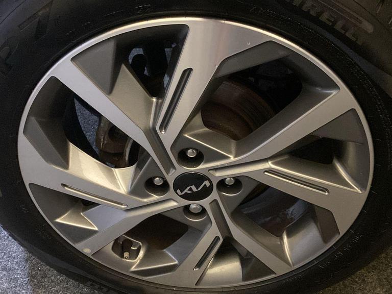 Kia STONIC Photo bsapi-363137731e4cdb3de6602a8cc083084057f9bdaa.jpg