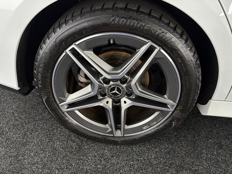 MERCEDES-BENZ Cla Photo bsapi-363fdbf1c1cd42d641584df06e2823e6e103a037.jpg