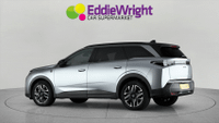 PEUGEOT 5008 Photo 2