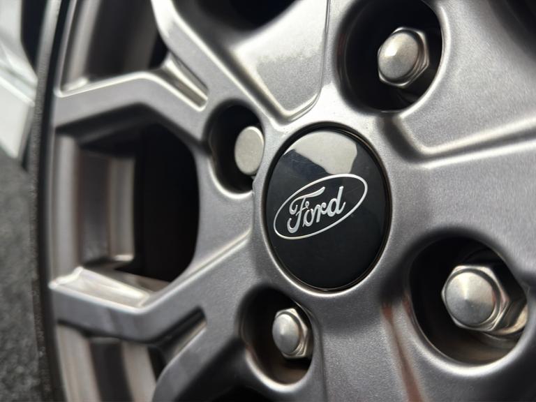 Ford FIESTA Photo bsapi-36d85aabdf52ce0324144b742fc12c4f815c8713.jpg