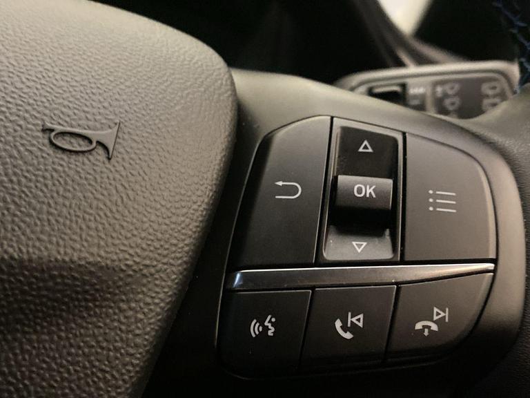 FORD FIESTA Photo bsapi-373a1130293d3f4678c1cbb325ba3d84e30ed780.jpg