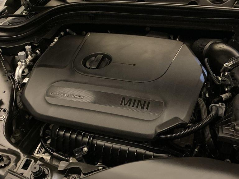 MINI HATCH Photo bsapi-37570fd70a3e25e9bb987f81a3eac9c974d16d9d.jpg