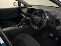 TOYOTA C-HR Photo 9
