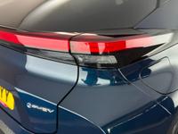 TOYOTA C-HR Photo 23
