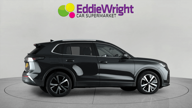 Volkswagen TIGUAN Photo bsapi-384dae609402dcf0816c39d4af59affbdb894524.jpg