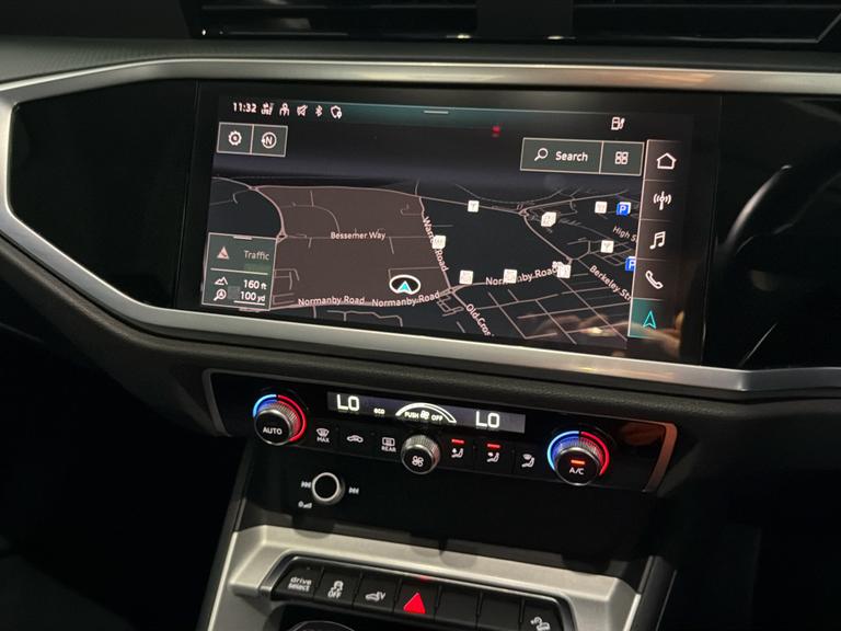 Audi Q3 Photo bsapi-39a8fb02e92ac3f36e76f6448401b378f3df7765.jpg