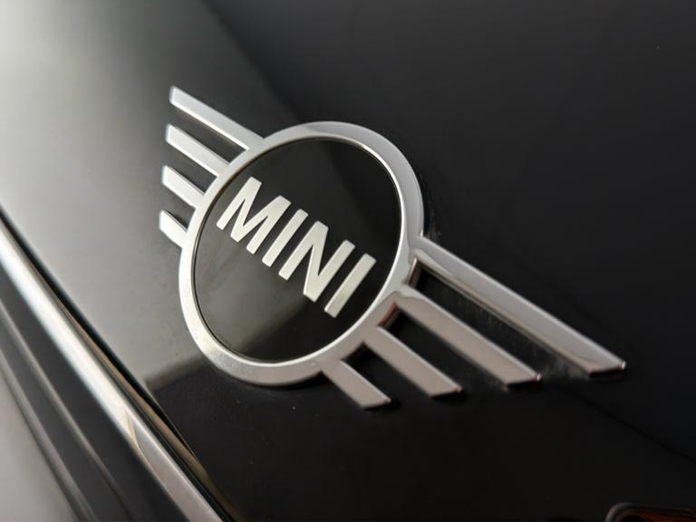 MINI COUNTRYMAN Photo bsapi-39c37da9800f65a1c5b95e6977c2f1d5ca67195b.jpg